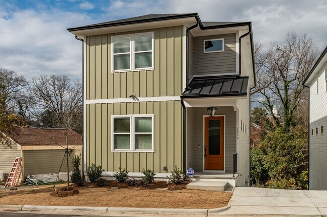 Photo - Gorgeous 4-bedroom, 4-bathroom Modern Home Durham, NC