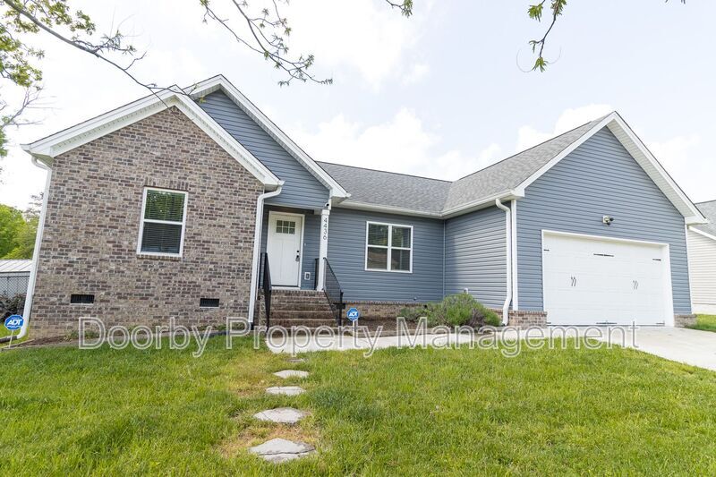 Foto principal - 4436 Oakwood Dr