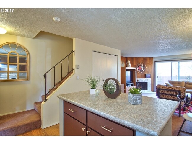 Building Photo - 3875 NW Chemult Pl