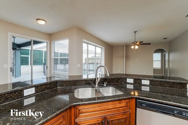 Building Photo - 1239 Caladesi Dr