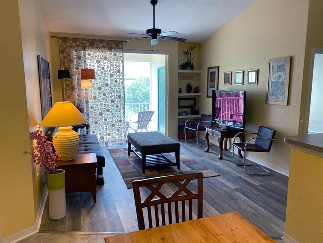 Foto del edificio - 8819 Dunes Ct