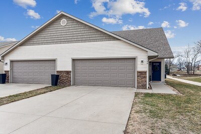 Double Stall Garage! - 5796 NW 50th St