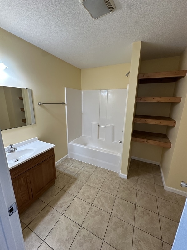 Building Photo - 53 Nancy St