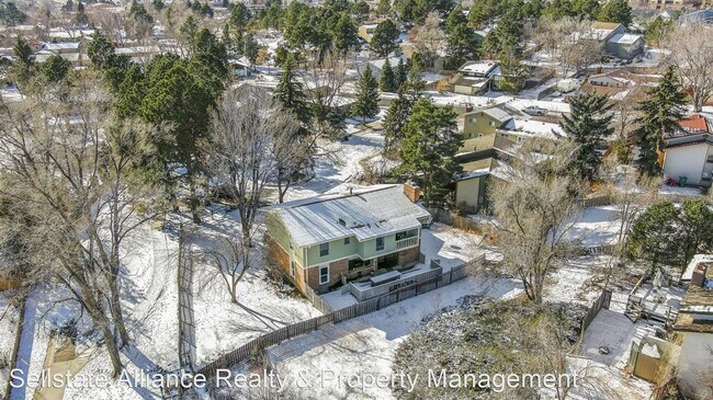 Building Photo - 4 br, 3.5 bath House - 3926 Leisure Lane