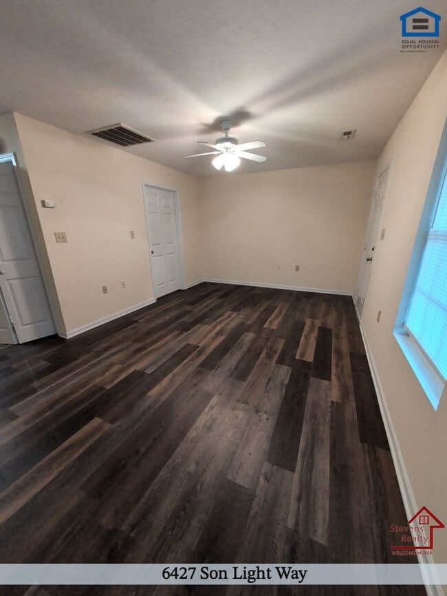 Building Photo - 6427 Son Light Way