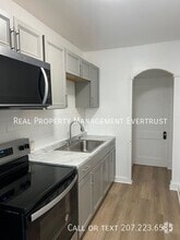 Building Photo - 53 Wood St