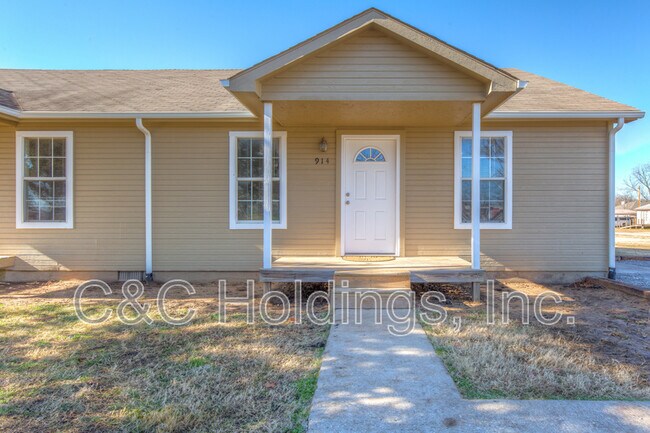 Building Photo - 914 Rockwood Avenue