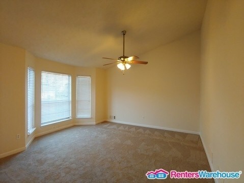 Foto del edificio - 4223 Sheppard Crossing Way