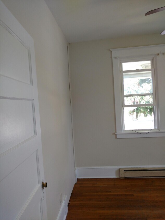 Primary Photo - 101 W Whitlock Ave