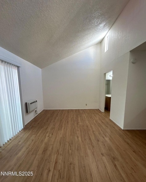 Foto del edificio - 2450 Lymbery St