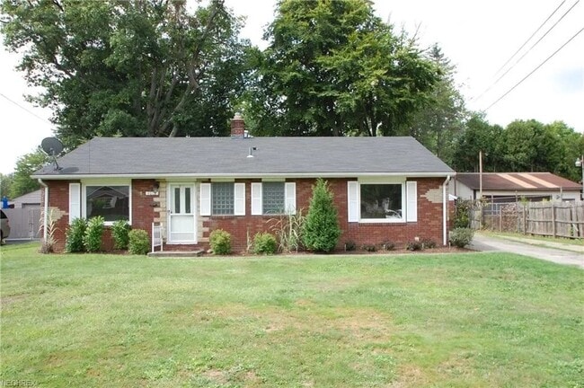 Building Photo - 4012 Shelby Rd