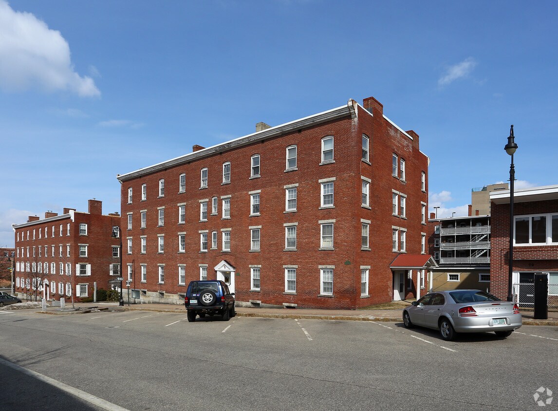 Foto principal - 83 Stark St