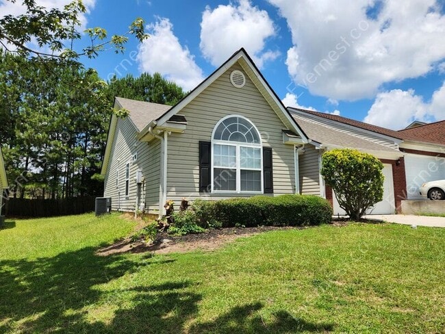 Building Photo - 2175 Red Oak Cir