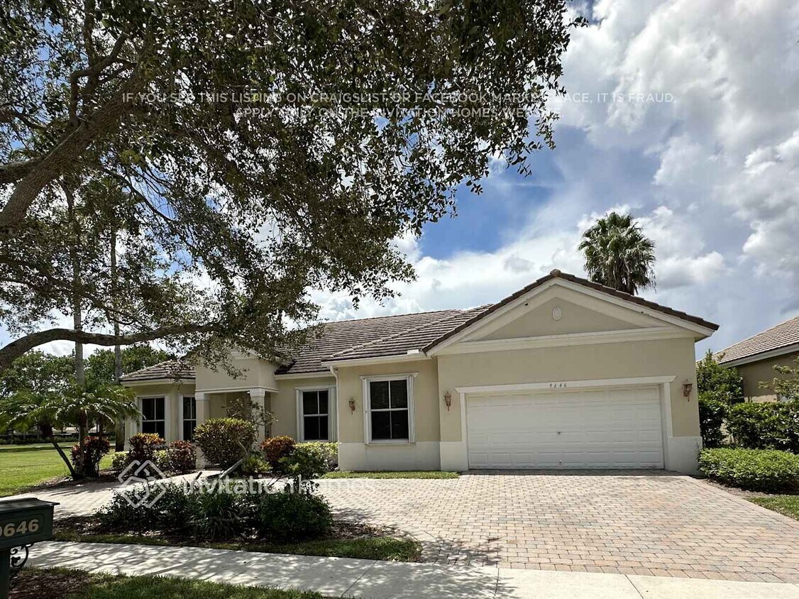 Primary Photo - 9646 Savannah Estates Dr