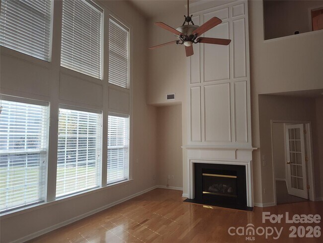 Foto del edificio - 10804 Fountaingrove Dr