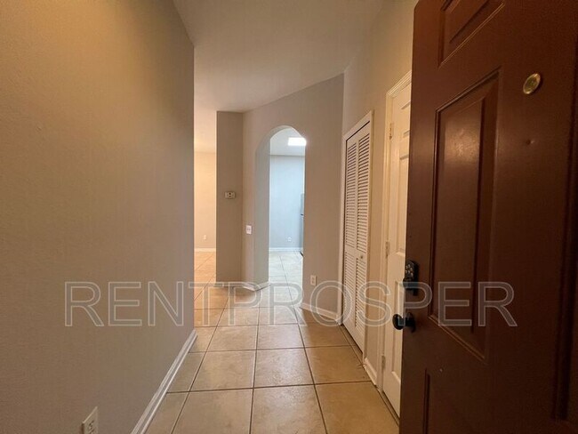 Foto del edificio - 3224 Dante Dr