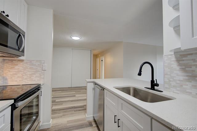 Foto del edificio - 2231 S Vaughn Way