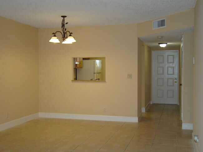 Foto del edificio - Get 1 Month FREE Rent – Limited Time!