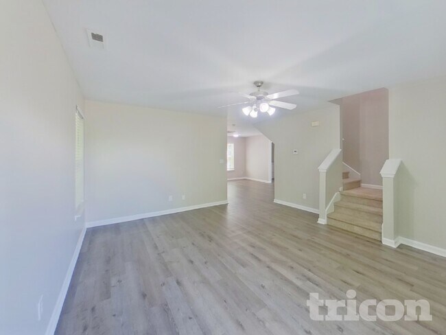 Foto del edificio - 296 Waxberry Ct