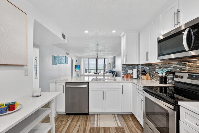 Foto del edificio - 9940 S Ocean Dr