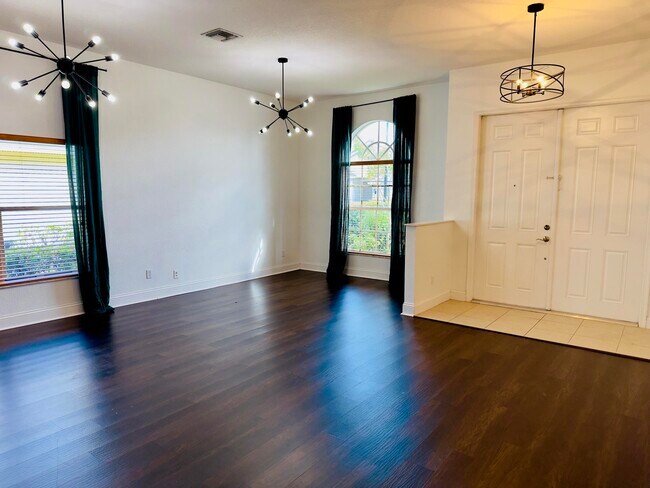 Foto del edificio - 11479 SW Glengarry Ct