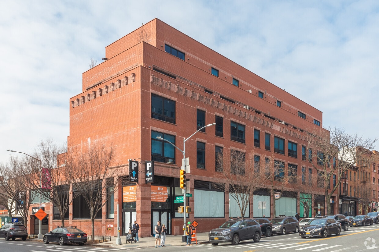 Primary Photo - 236-240 Atlantic Ave
