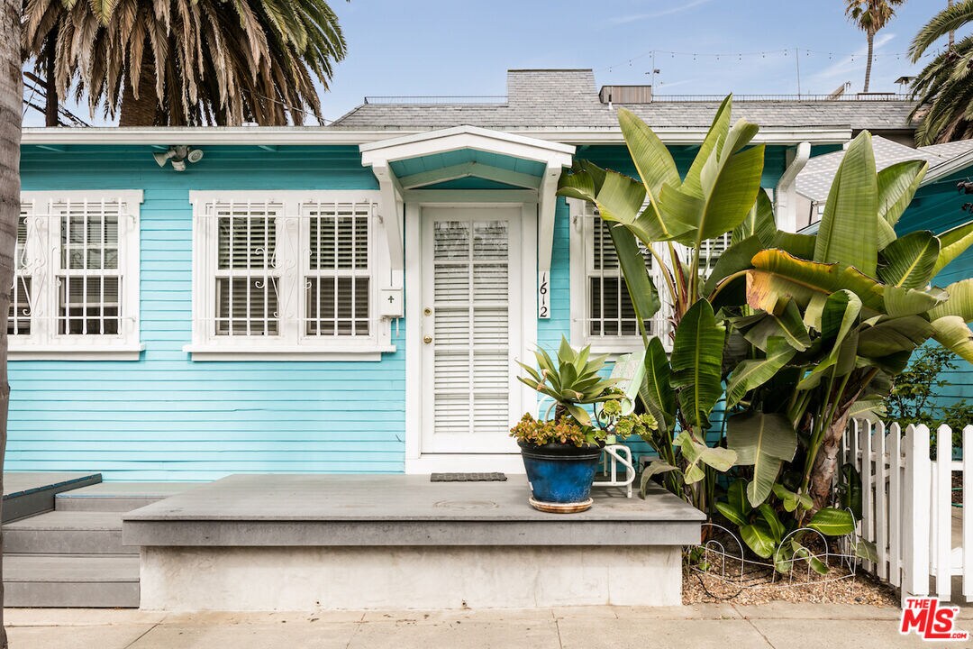 Primary Photo - 1612 Linden Ave