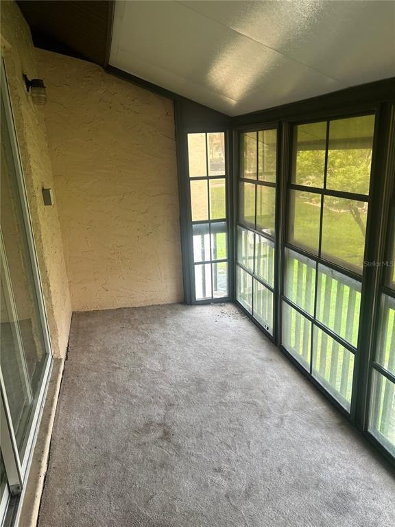 Foto principal - 2716 Hidden Lake Blvd