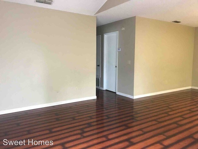 Building Photo - 7202 Willow Wind Ct