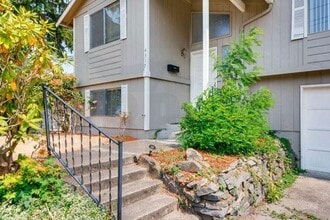 Building Photo - 4317 N Cheyenne St