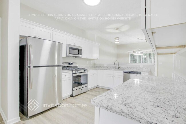 Building Photo - 6757 Clearstream Way