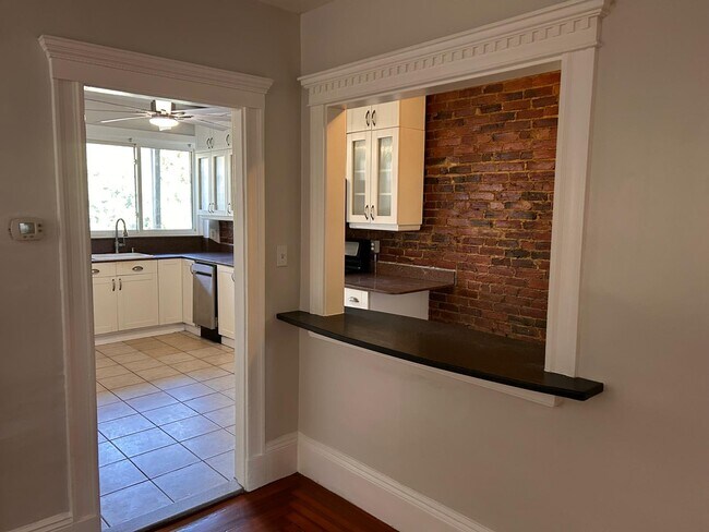 Kitchen - 33 Page St