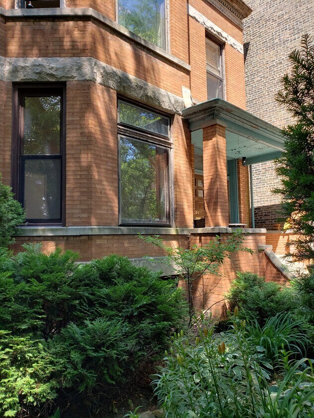 Primary Photo - 5018 N Hermitage Ave
