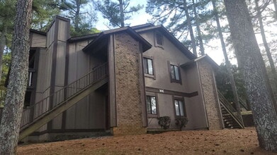 Building Photo - 906 Candlewood Dr NW