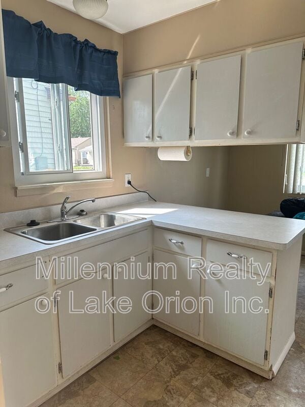 Foto del edificio - 27532 O'Neil St