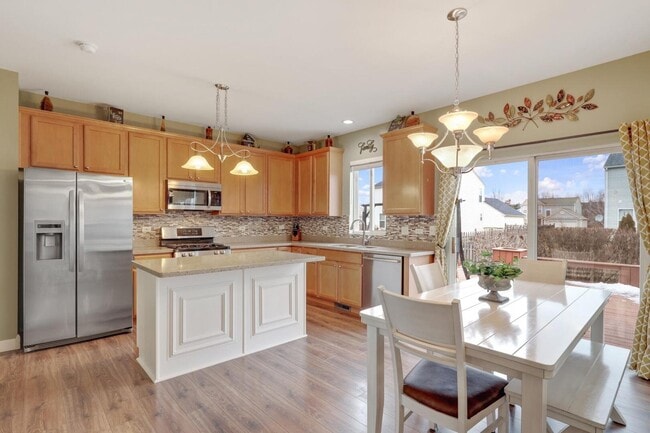 Building Photo - 11855 Presley Cir