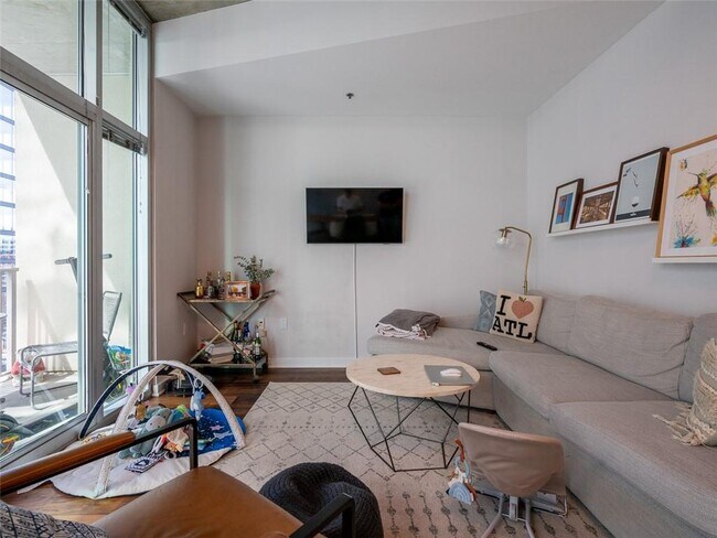 Foto del edificio - 923 Peachtree St NE