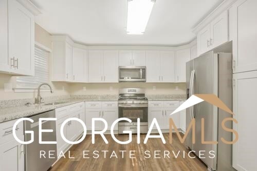 Foto del edificio - 7596 Stonecliff Ct