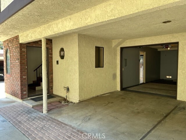 Building Photo - 34 N El Molino St