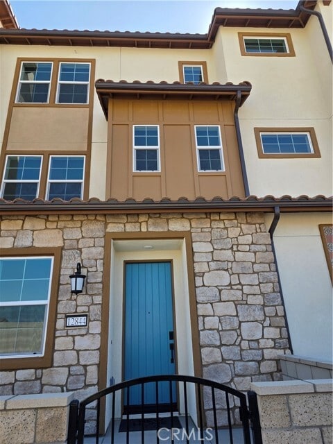 Foto del edificio - 12844 Auburn Dr