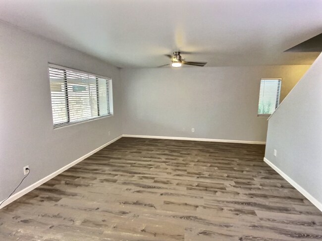 Building Photo - 41925 W Sunland Dr