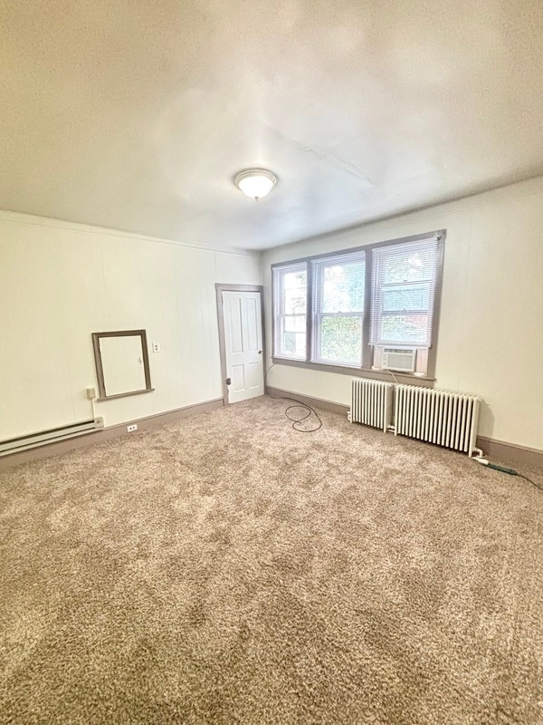 Primary Photo - 156 E Walnut St
