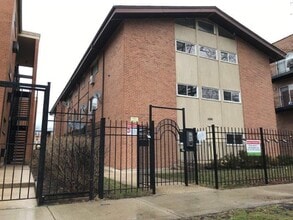 Building Photo - 1626 W Estes Ave