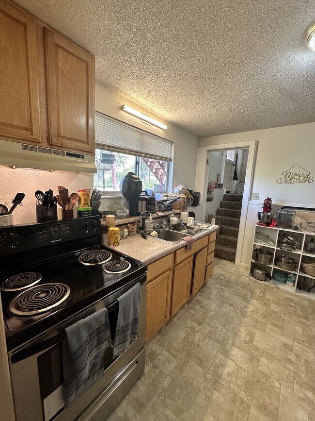 Foto del edificio - 480 Harmony Dr