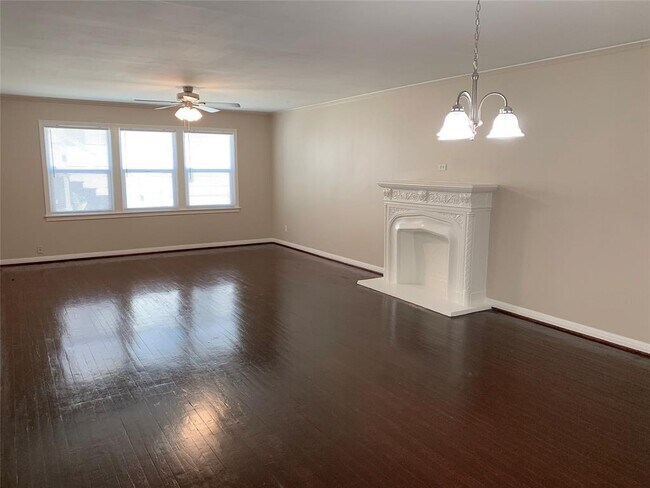 Building Photo - 307 Avondale St