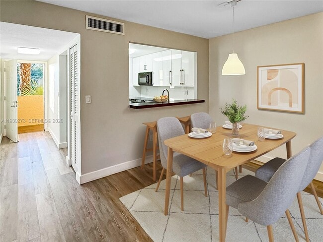 Foto del edificio - 9960 SW 88th St