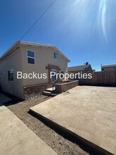 Building Photo - 112 E Bernal Dr