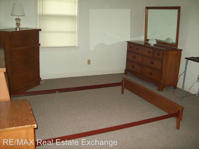 Foto del edificio - 523 E 16th St