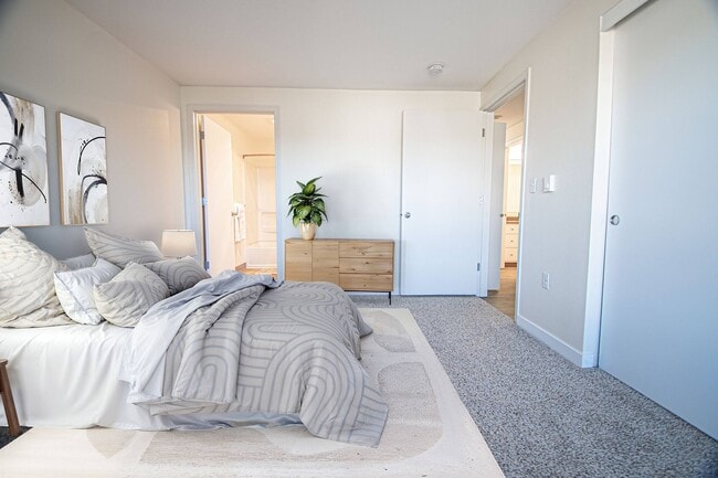 Building Photo - Troutdale Terrace