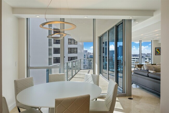 Foto del edificio - 3101 S Ocean Dr